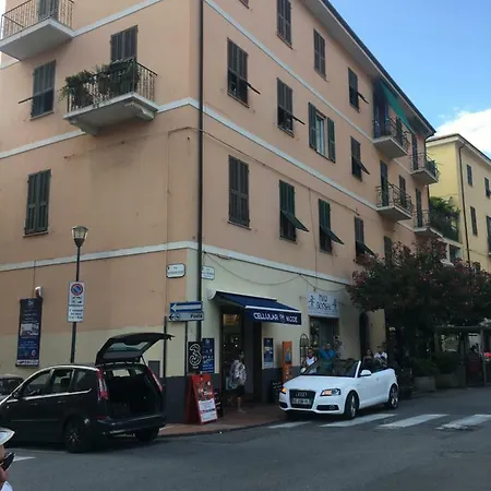 Vico San Nicola * Ventimiglia